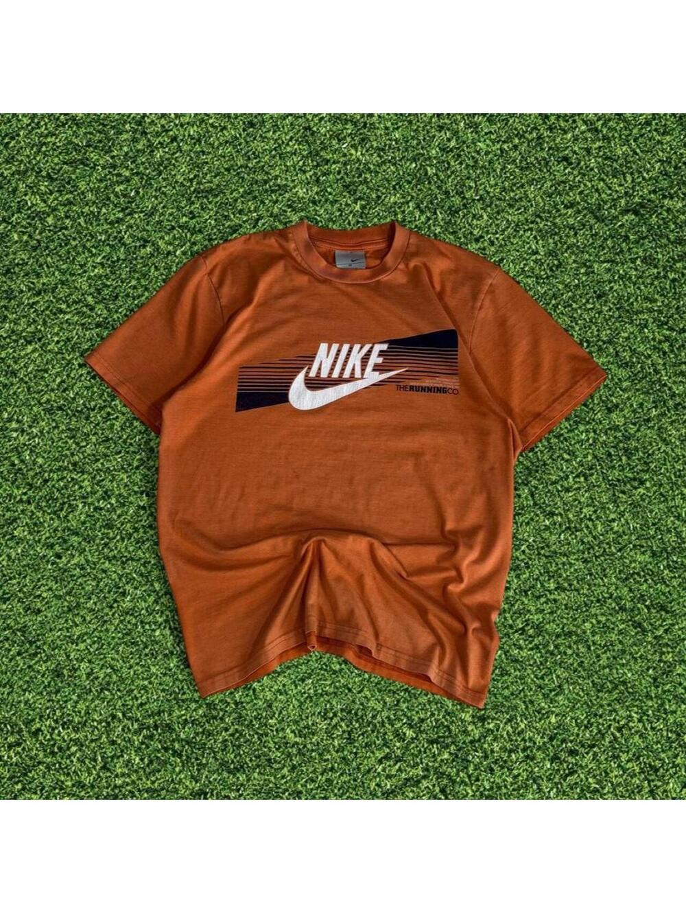Vintage Y2K Nike Running Co. Made in Canada T-Shirt Size M